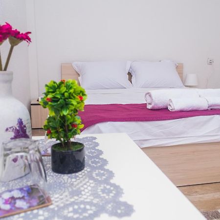 Bed & Breakfast Delikates Stojakovo Exteriör bild