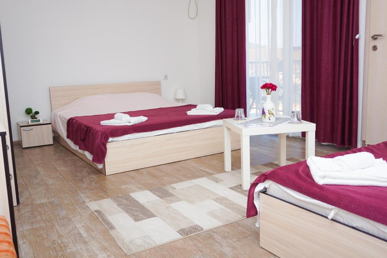 Bed & Breakfast Delikates Stojakovo Exteriör bild